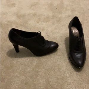Leather oxford heels